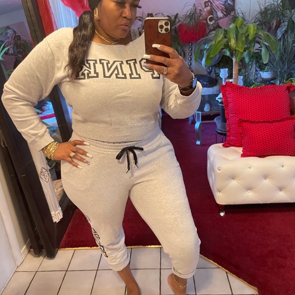 Meet your Posher, Kym - Picture 1 of 16